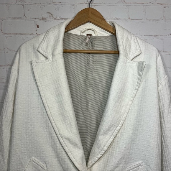Free People Blazer Womens Size Small White Oversized Slouchy Textured Pockets - Picture 2 of 15